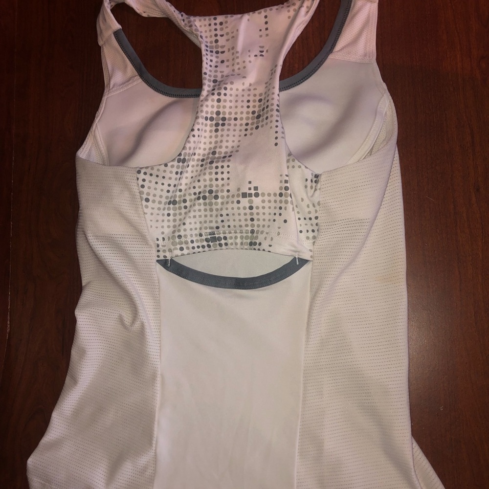 Workout Tank Top - Picture 2 of 4